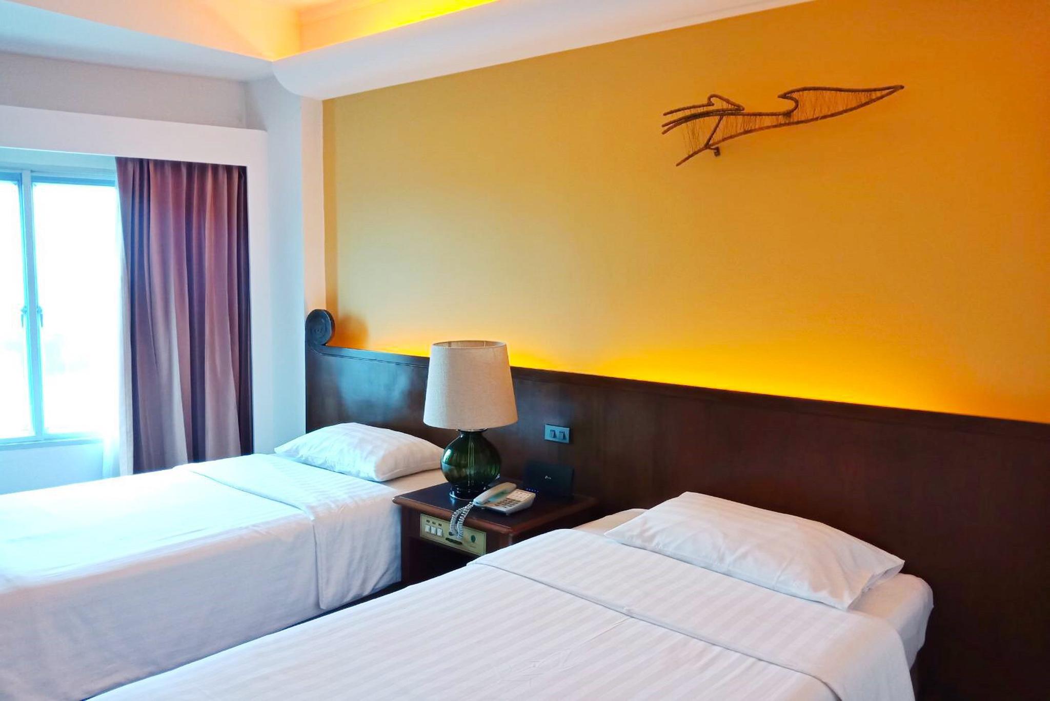 Krungsri River Hotel 4*