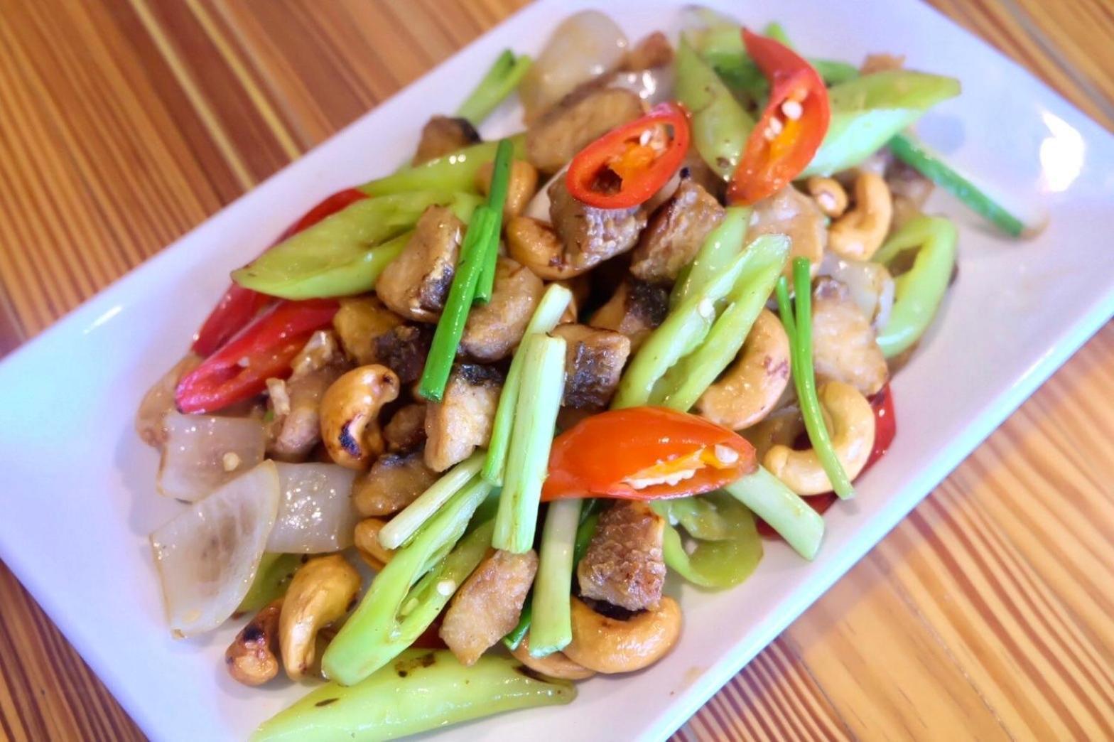 מלון Krungsri River 4*